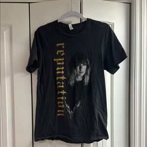 Taylor Swift Reputation Stadium Tour Shirt